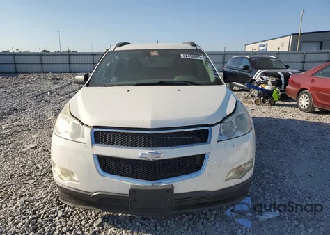 2012 Chevrolet Traverse Ls z USA, uszkodzony, nr VIN 1GNKREED8CJ395445